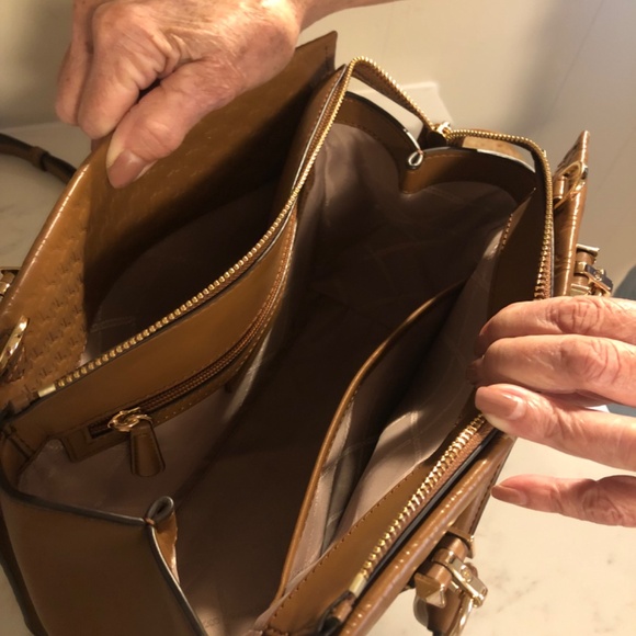 Beautiful Michael Kors Marilyn Logo Medium Satchel in Chestnut - Picture 9 of 9